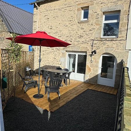 Petite Maison En Pierre Au Pied De La Voie Verte Ploërmel Exterior foto